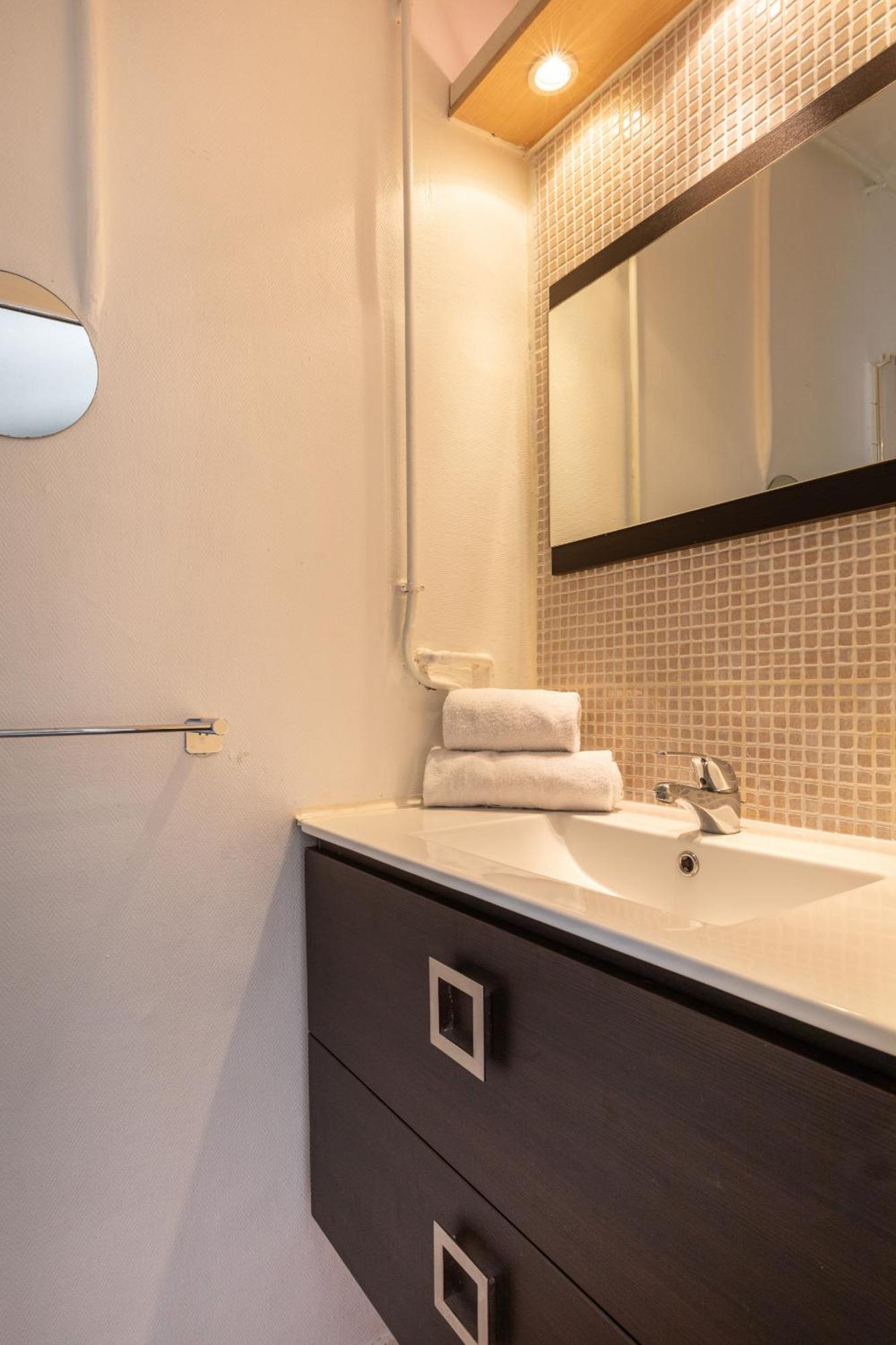 Dify Adelaide Perrin - Ainay Apartment Lyon Bagian luar foto